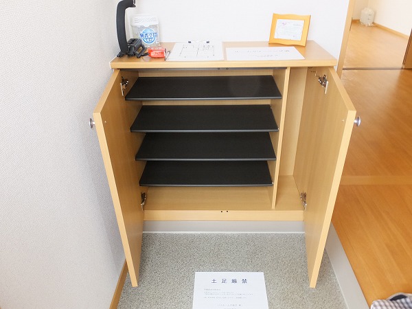 玄関　シューズBOX