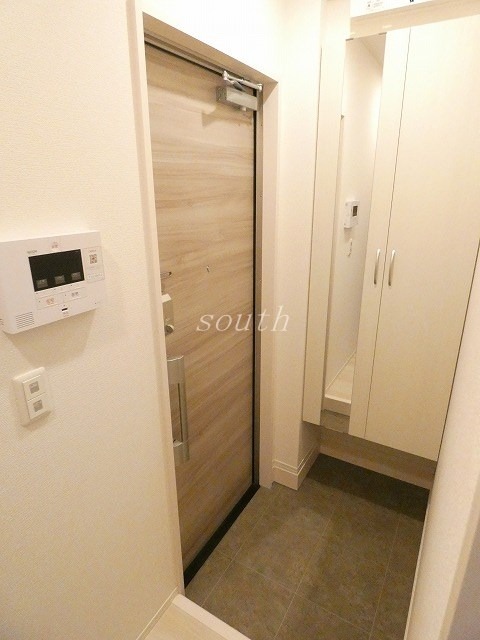 玄関　シューズＢＯＸ付きの玄関