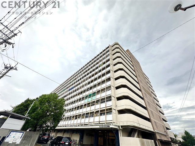 建物外観　エレベーター付きで重たい荷物も楽々♪