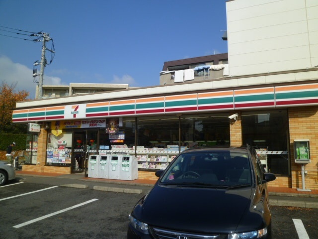 コンビニ　セブンイレブン成田囲護台南店（コンビニ）まで180m