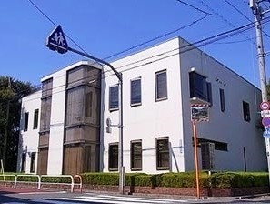 図書館　新宿区立西落合図書館（図書館）まで361m