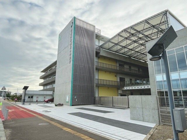 小学校　名取市立閖上小中学校（小学校）まで800m