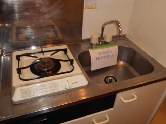キッチン　別部屋参考用写真