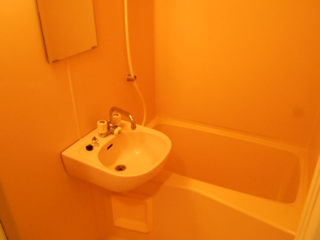 洗面設備　別部屋参考用写真