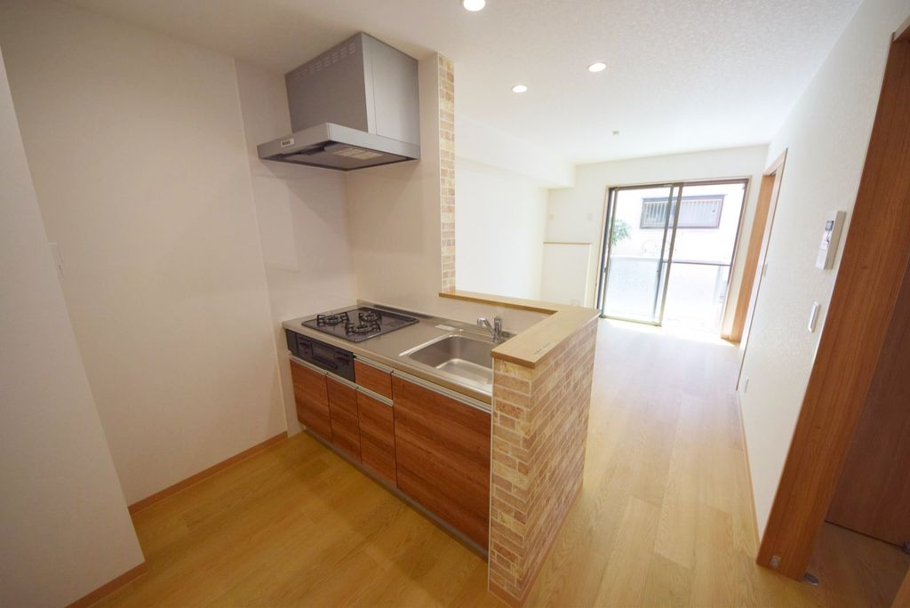 キッチン　※別部屋参考写真