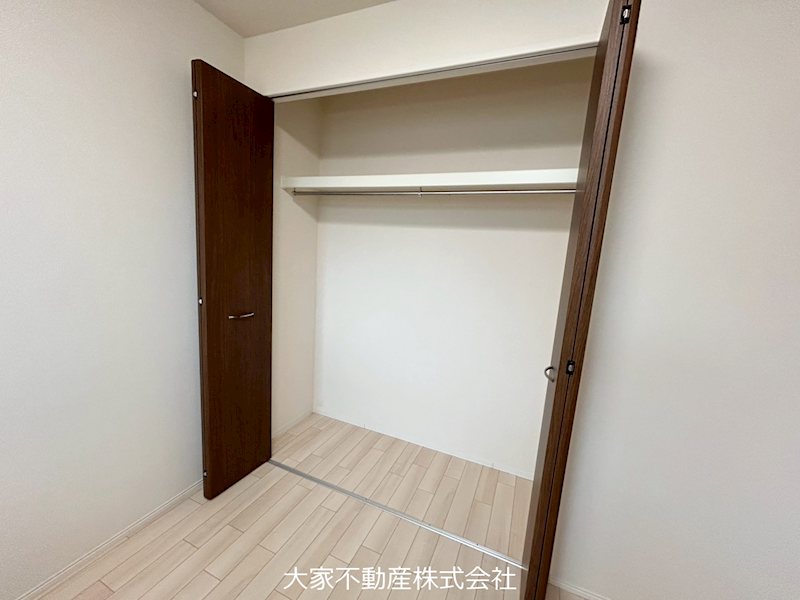 収納　※同物件別部屋写真のためイメージ