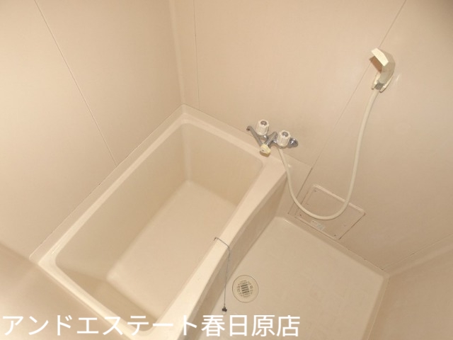 バス・シャワールーム　ワイドな浴槽