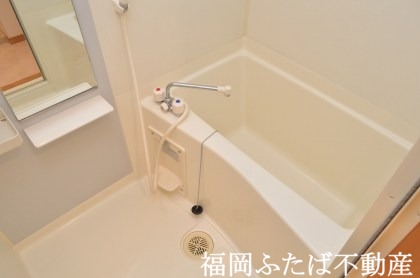 バス・シャワールーム　※別号室の写真です
