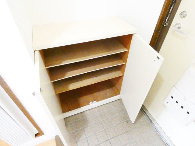 収納　※写真は他号室です
