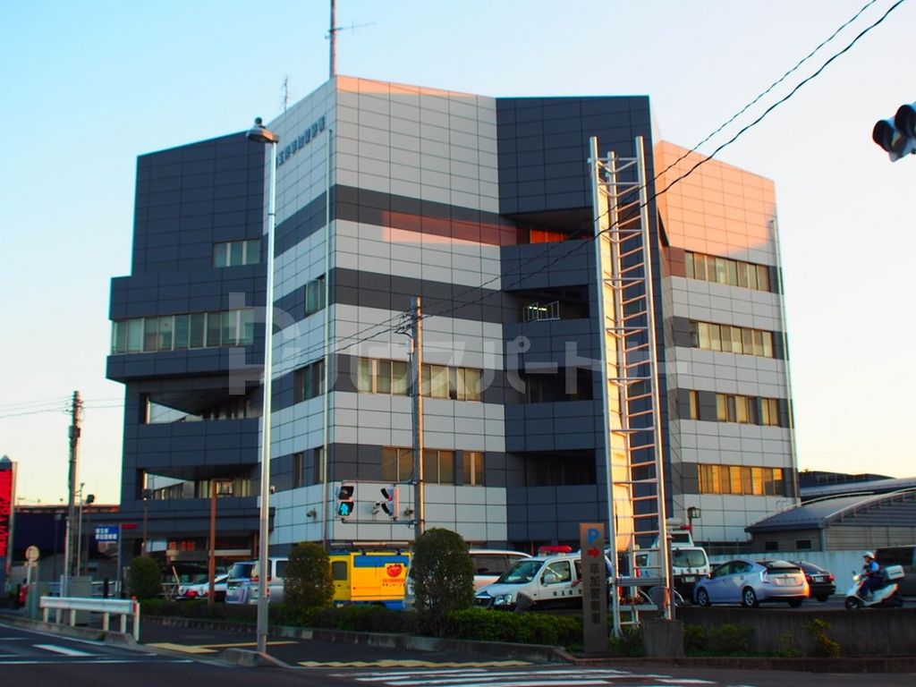 警察署・交番　草加警察署（警察署・交番）まで1550m