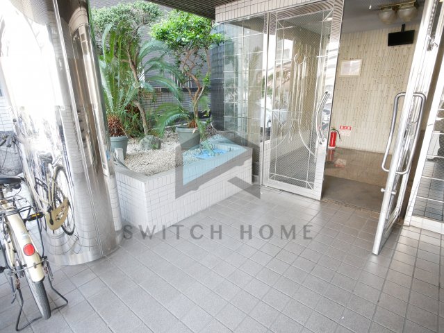 エントランス　毎日通るエントランスはこのようになっています