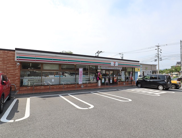 コンビニ　セブンイレブン大村須田ノ木町店（コンビニ）まで394m