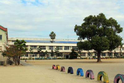 小学校　大村市立旭が丘小学校（小学校）まで639m