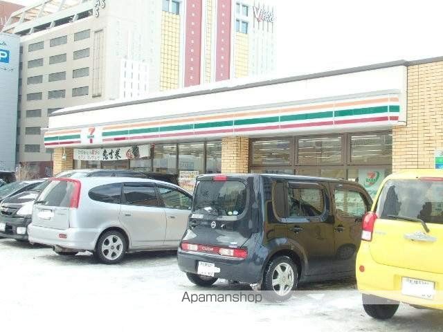 コンビニ　セブンイレブン（コンビニ）まで134m