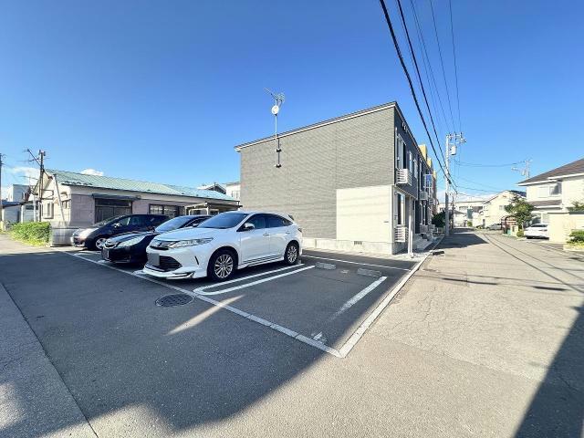 駐車場　駐車場