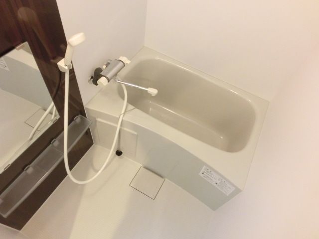 バス・シャワールーム　浴室乾燥機完備