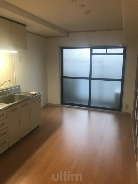 居室・リビング　※別のお部屋の写真です