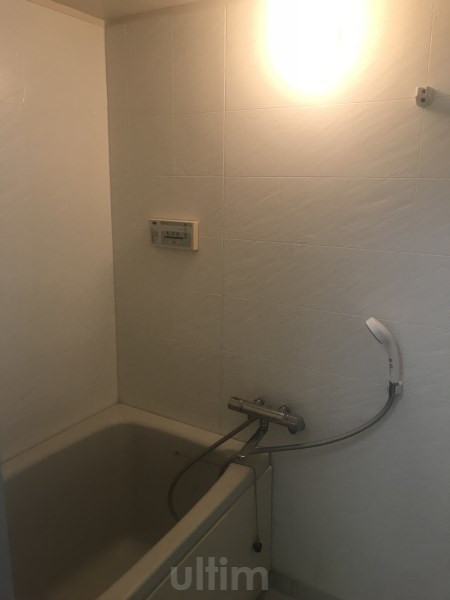 バス・シャワールーム　※別のお部屋の写真です