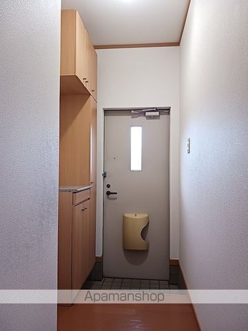 ＪＲ赤穂線 西大寺駅 徒歩34分 2階建 築23年の玄関写真