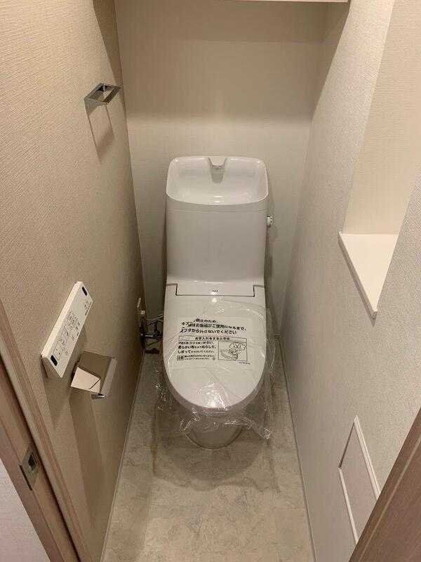 トイレ　落ち着いたトイレです