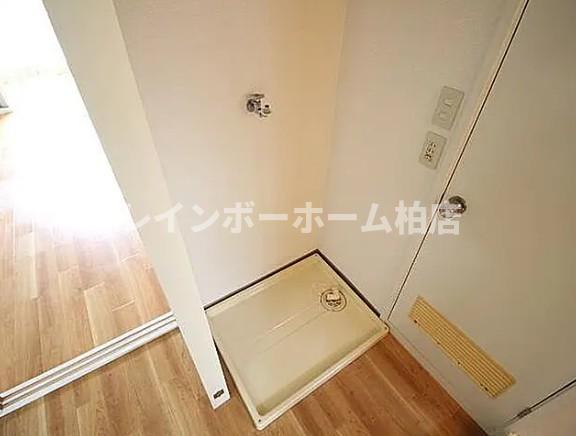 その他設備　室内洗濯機置き場です