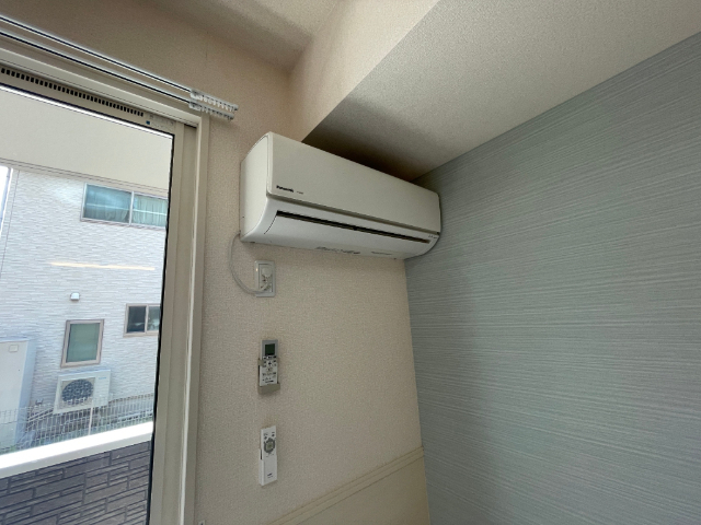 その他設備　エアコン、室内物干し