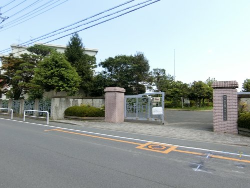 小学校　鶴ヶ島市立第二小学校（小学校）まで1007m