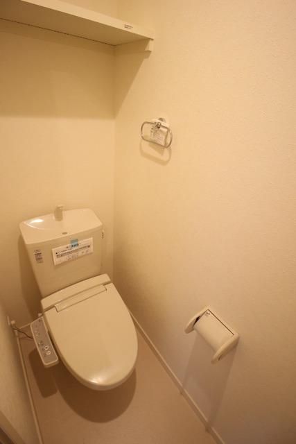 トイレ　ウォシュレット完備