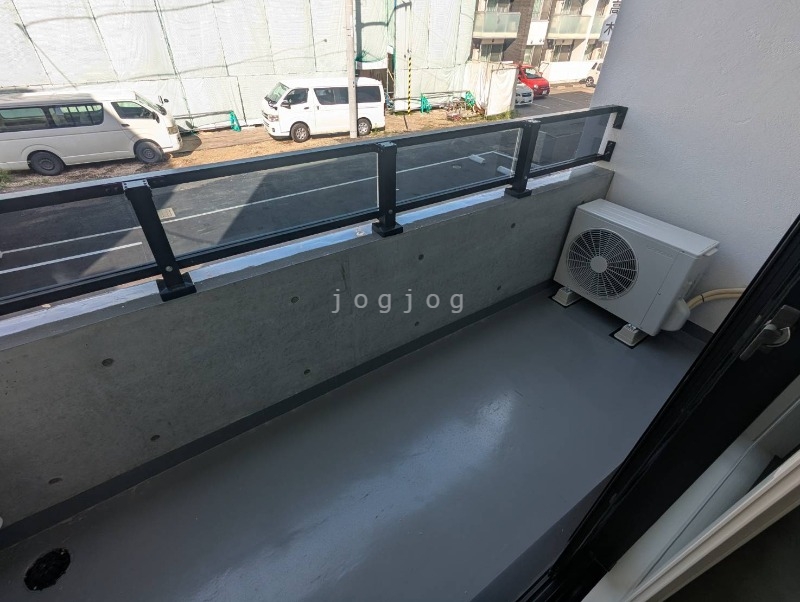 バルコニー　バルコニー付きのお部屋となっております。