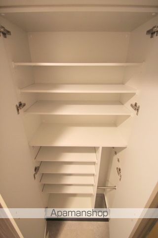 エステムコート堺筋本町の玄関写真