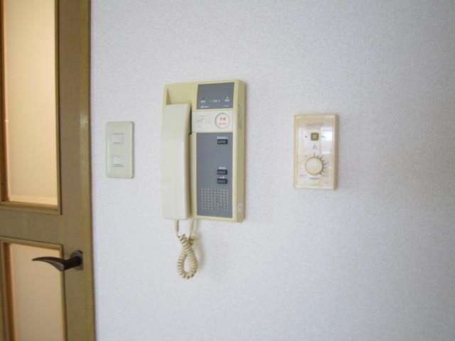 セキュリティ　オートロック完備