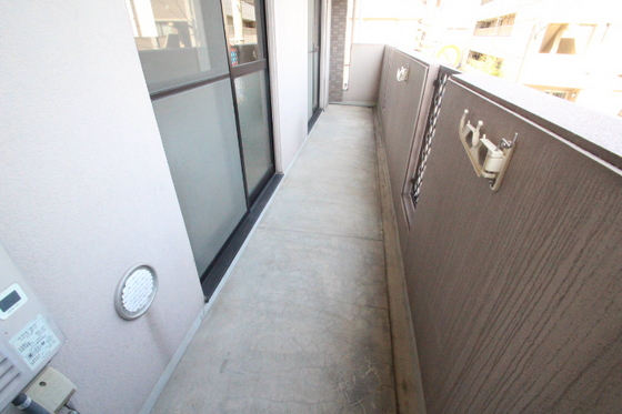 バルコニー　※別部屋の写真です