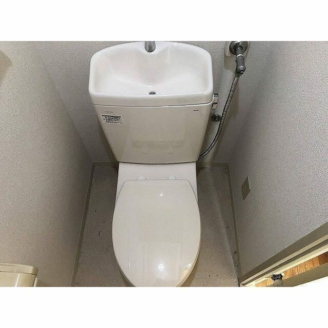 トイレ　落ち着いたトイレです