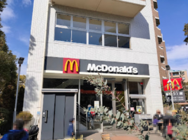 飲食店　マクドナルド 仲町台駅前店（飲食店）まで100m