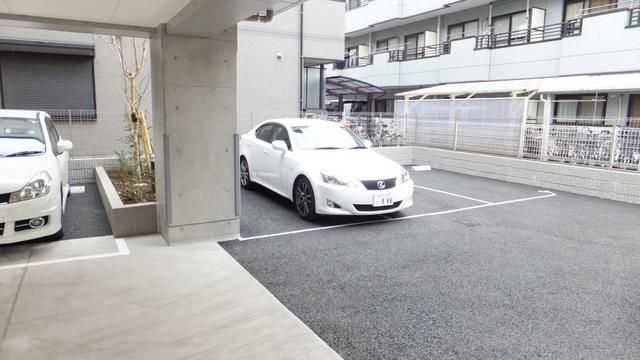 駐車場　駐車場あり