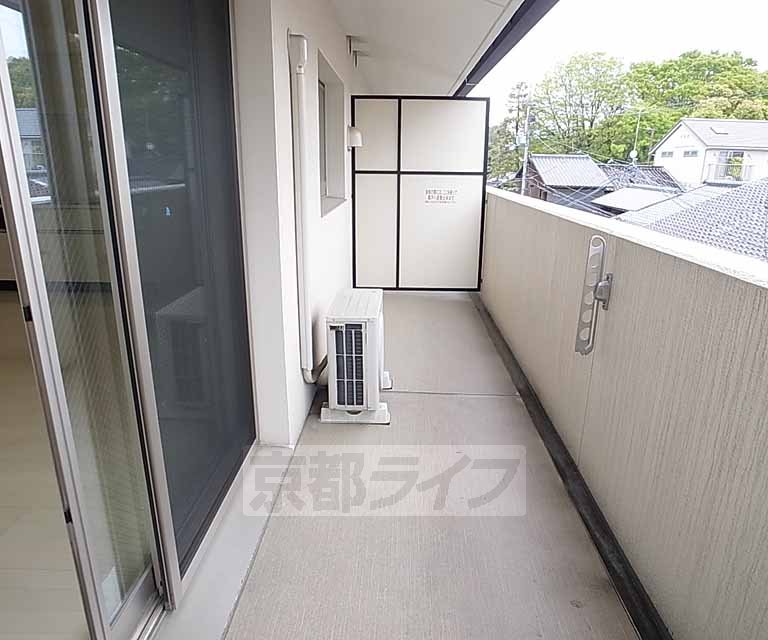 バルコニー　バルコニーも広々しています。