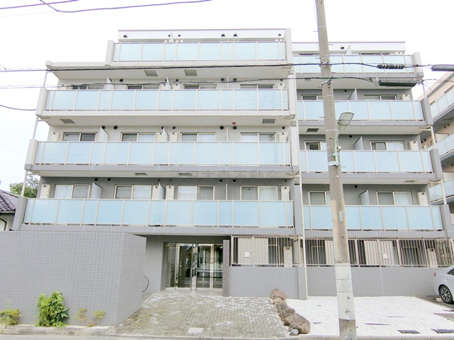 建物外観　2018年5月築　RC鉄筋コンクリート造地上5階建て総戸数2
