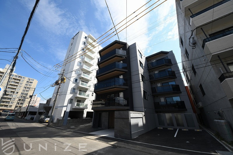 地下鉄東豊線 学園前駅 徒歩8分 築1年