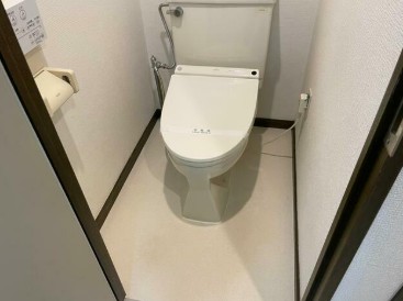 東京メトロ丸ノ内線 方南町駅 徒歩6分 3階建 築39年のトイレ写真