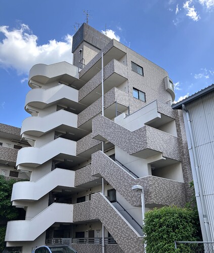 その他　共有部外階段