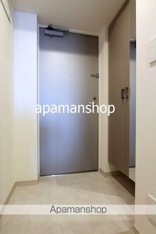 地下鉄御堂筋線 なんば駅 徒歩7分 15階建 築4年の玄関写真