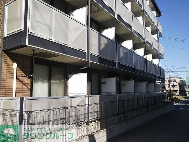 バルコニー　外で洗濯物が干せます！