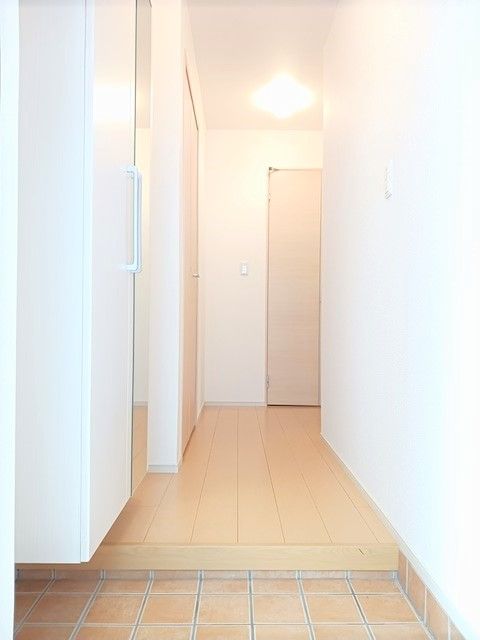 ブランドールIIの玄関写真