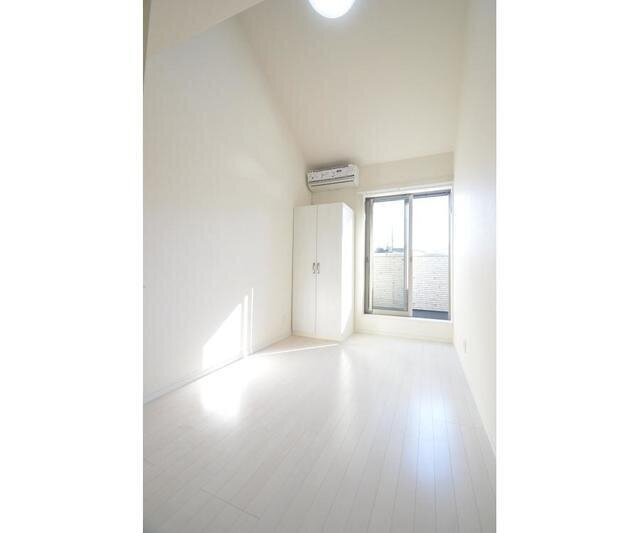 相鉄本線 西谷駅 徒歩3分 2階建 築11年の居間写真