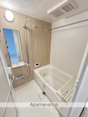 地下鉄御堂筋線 新大阪駅 徒歩9分 12階建 築2年の風呂写真