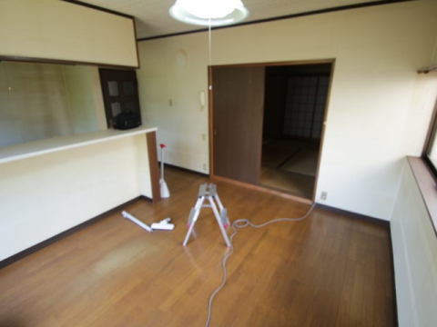 能勢町山辺257-17-2貸家の居間写真
