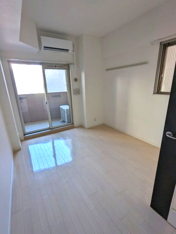 居室・リビング　※写真は同じマンションの違う部屋のものになります。