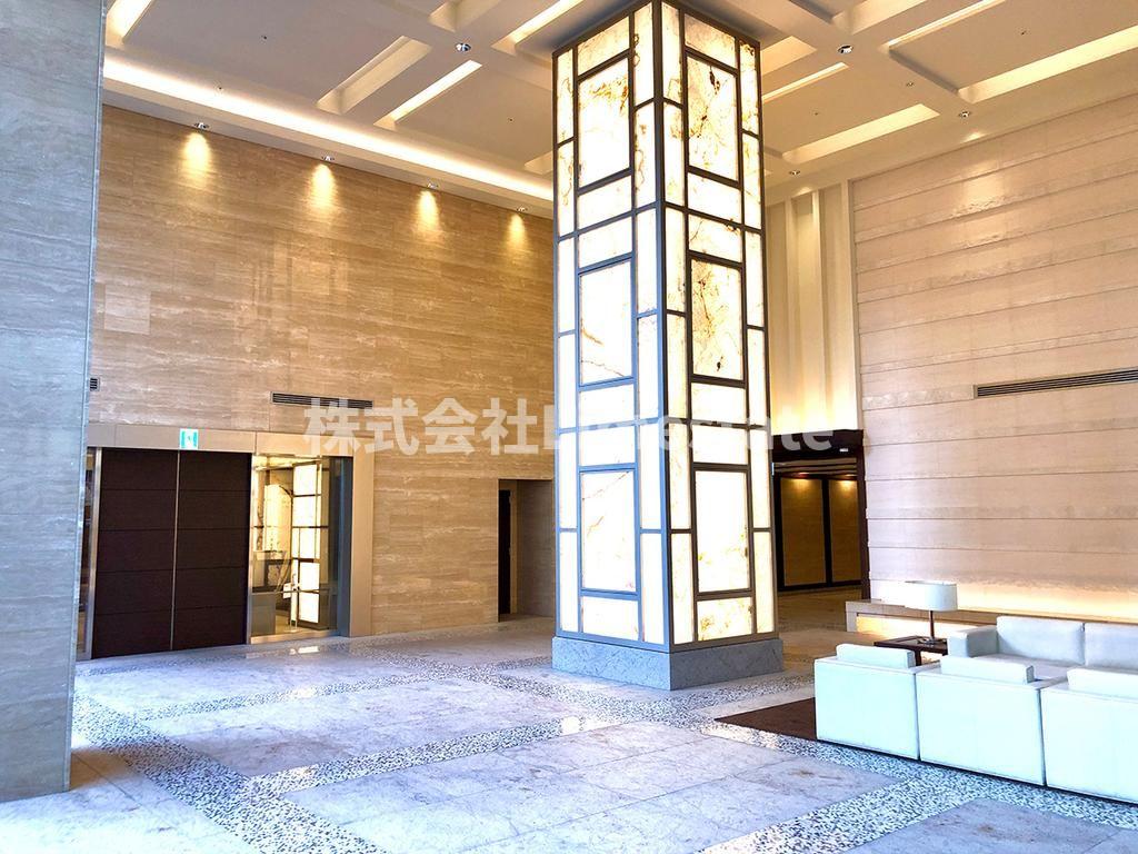 クロスエアタワーの外観写真