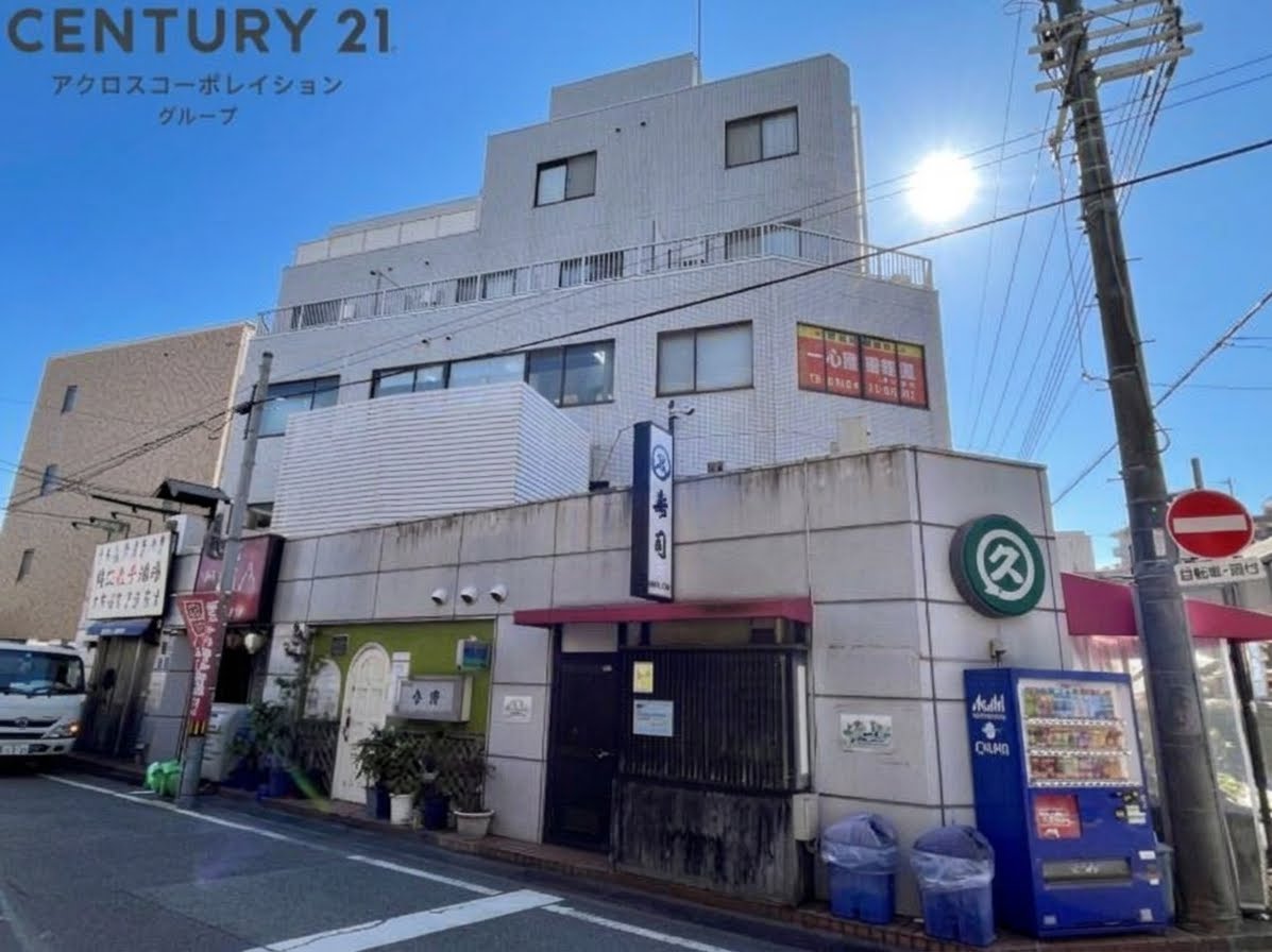 建物外観　エレベーター付きで重たい荷物があっても安心♪