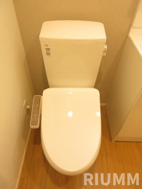 ＪＲ山手線 日暮里駅 徒歩9分 5階建 築1年のトイレ写真